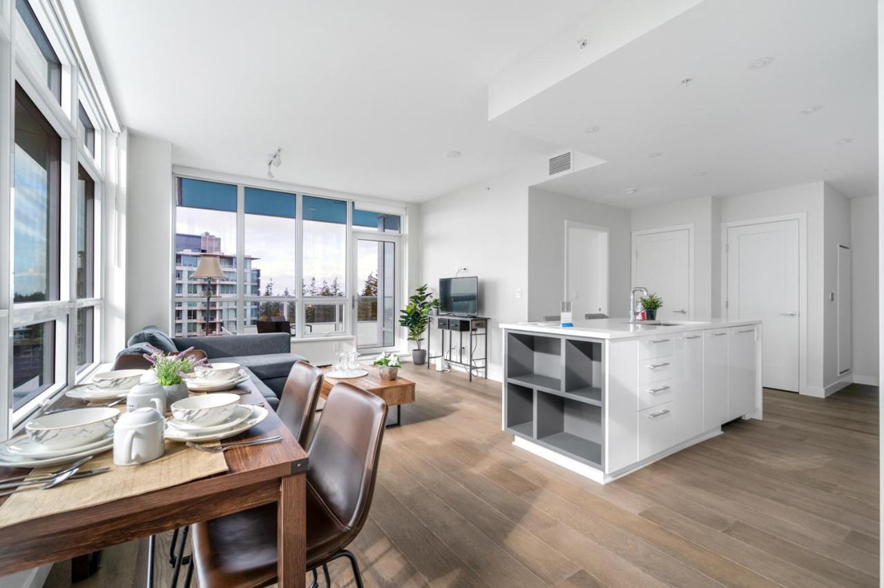 Urban Oasis: Stylish Apartment Retreat At Ubc Vancouver Exterior foto